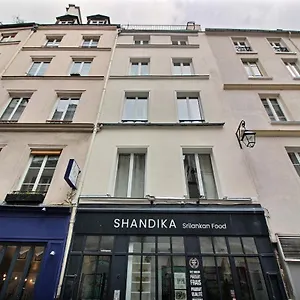  Apartment Parisian L Bellan