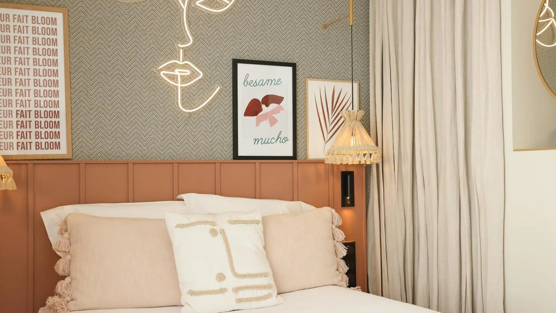 Bloom House Hotel & Spa Paris 4*,  France
